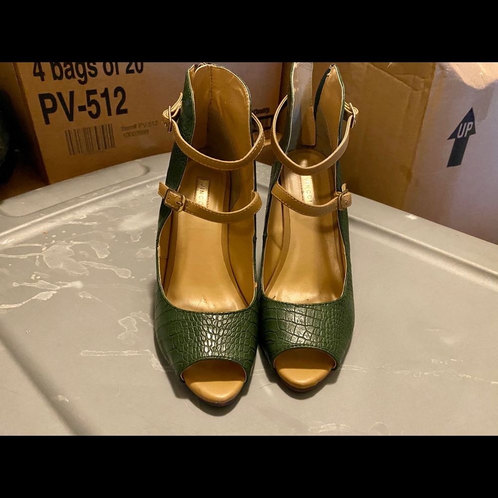 Formal High Heels - Picture 2 of 3